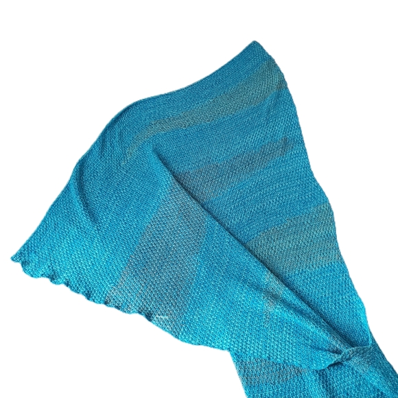 Mermaid tail blanket - Picture 5 of 5